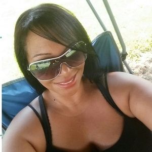 Meet your Posher, Rosa